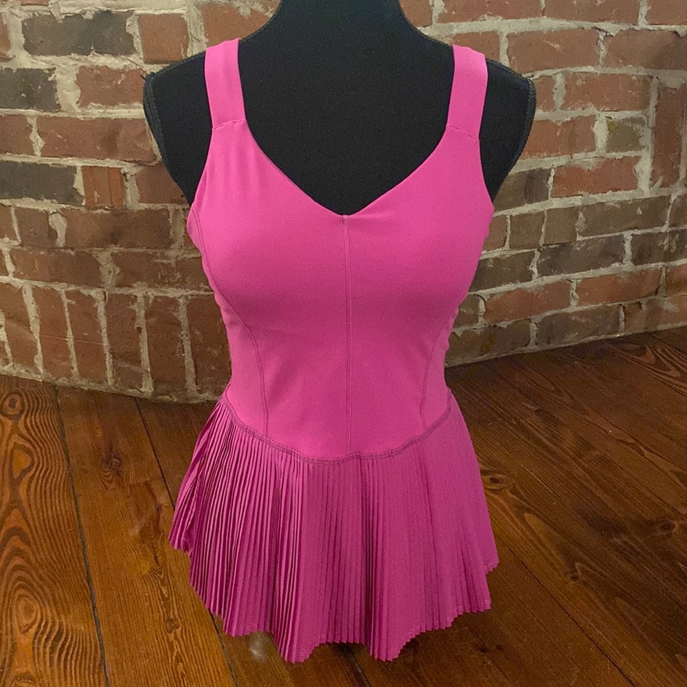 Lululemon Pleated City Tank Peplum Tank